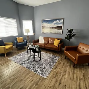 Holiday home Vintage Whit 3 Bedroom And Billard Table, Las Vegas