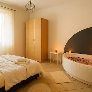  Appartamento Prestigioso Con Idromassaggio Italia