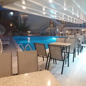 Ξενοδοχείο με διαμερίσματα Pegasus Χανιώτη